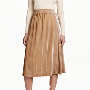 New! H&M Beige Velvet Midi Skirt
